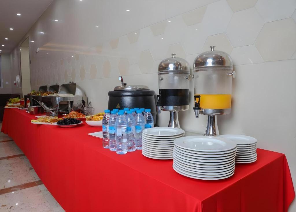 Alazmi Hotel Dubai Exterior photo