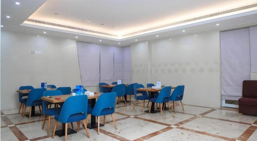 Alazmi Hotel Dubai Exterior photo